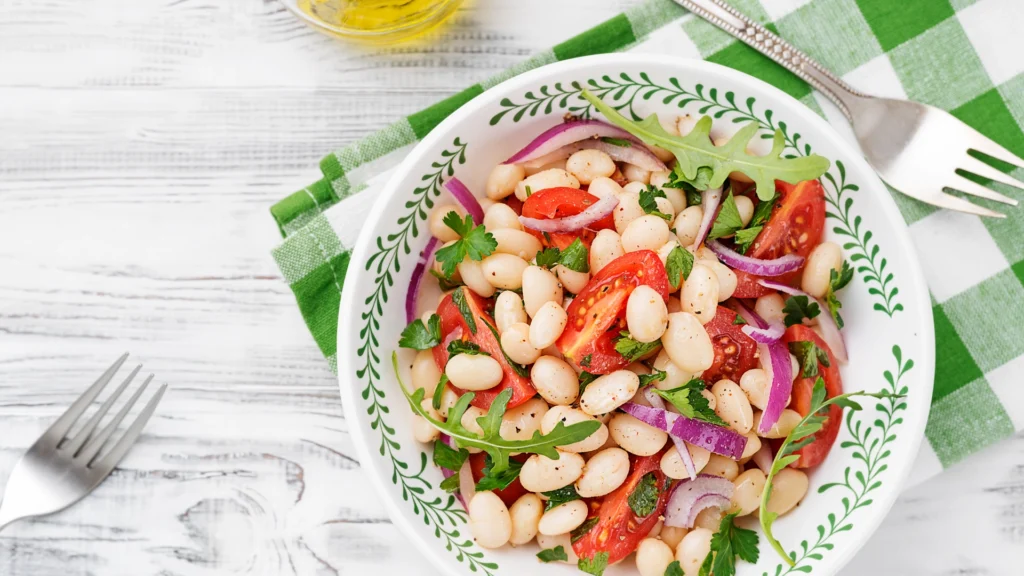 Σαλάτα με Άσπρα Φασόλια Ξεκούνι